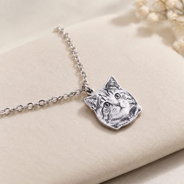Silver Memorial Pendant — the finished piece Silver Memorial Pendant — the finished piece