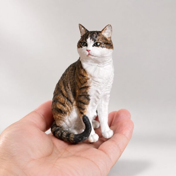 3D Printed Pet Statue — with the engraved plinth 3D Printed Pet Statue — with the engraved plinth
